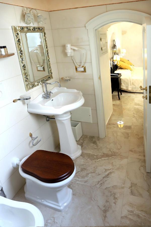Palazzo Castiglione Bed & Breakfast Gallipoli Luaran gambar